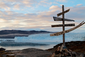 Summer, Sun and Icebergs in Greenland