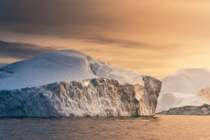 Greenlandic Tale of Icebergs D2-B5