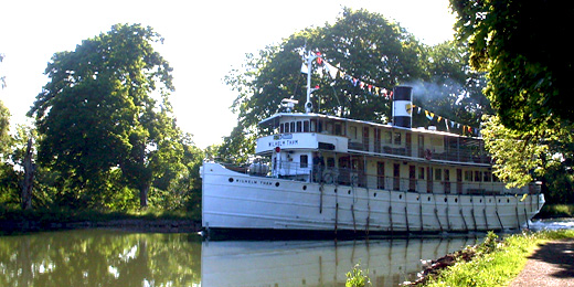 Mini Canal Cruise M/S Wilhelm Tham (Söderköping - Motala)