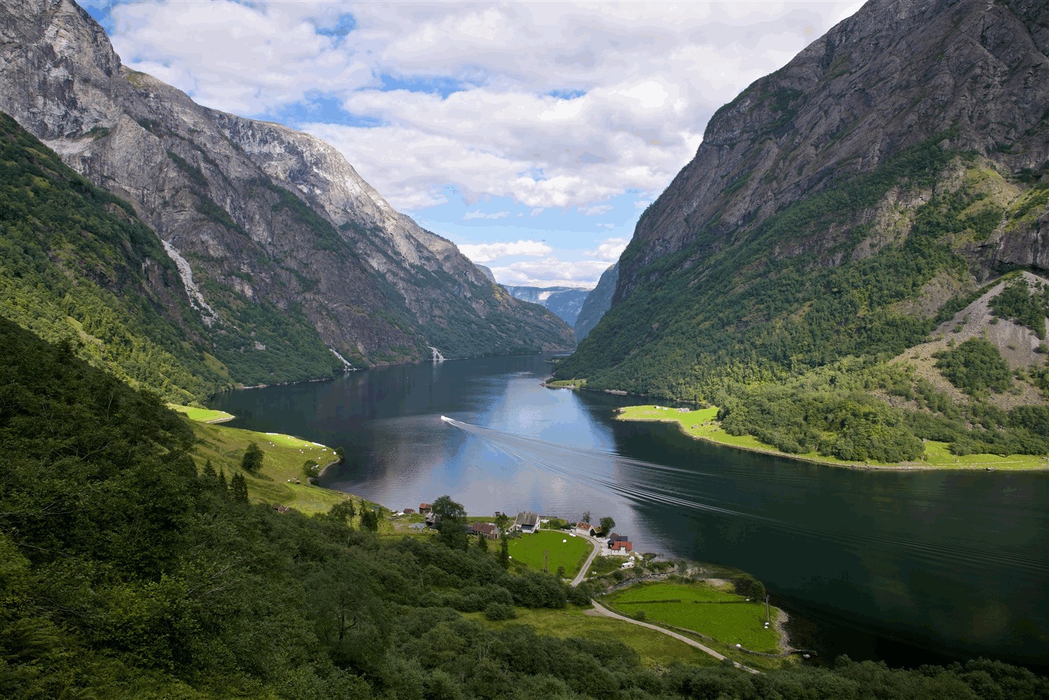 Scenic Sognefjord Tour